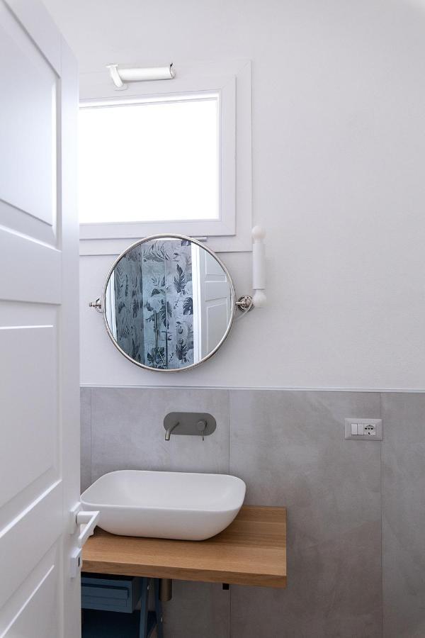 Bisu Isola Di Sant'Antioco Bed & Breakfast Bagian luar foto